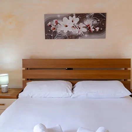 Sarre Skyline Apartment - Relax In Valle D'Aosta Exterior photo